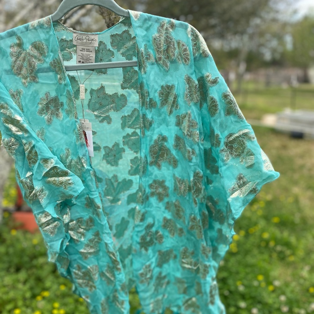 Charlie Paige Turquoise Kimono with Silver Floral Design